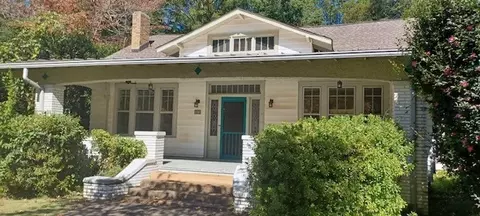 303 N 8th St, Opelika, AL 36801