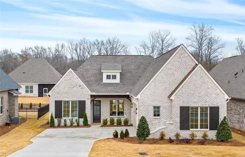 512 Bonny Glen Rd, Auburn, AL 36830