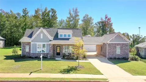 1632 James Burt Pkwy, Auburn, AL 36830