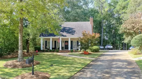 1158 Fairmont Ln, Auburn, AL 36830