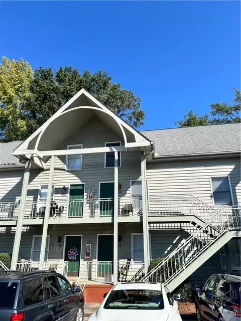 528 Genelda Ave #22, Auburn, AL 36832
