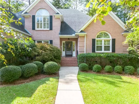 702 Highland Rd, Auburn, AL 36830