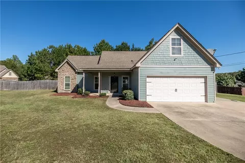 20 Balsa Dr, Phenix City, AL 36869