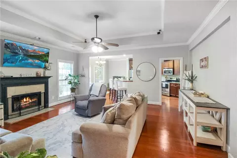 1302 Aubie Dr, Auburn, AL 36830