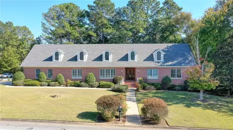 2092 Watercrest Dr, Auburn, AL 36830