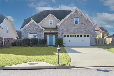 31 Maggy Ct, Phenix City, AL 36867