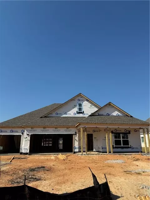 1559 Charlie Dr, Opelika, AL 36801