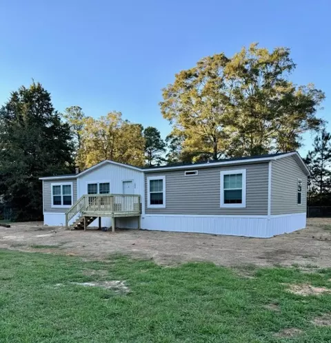 1804 Old Columbus Rd, Opelika, AL 36804