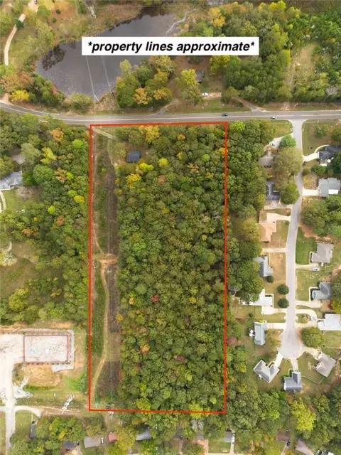 2410 Cunningham Dr, Opelika, AL 36801