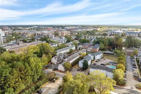 535 W Glenn Ave #210, Auburn, AL 36832