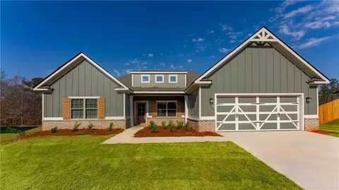 835 Tiger Trl, Opelika, AL 36804