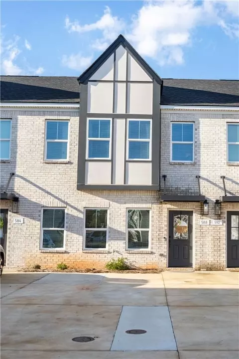 588 Waterpoint Way, Opelika, AL 36801