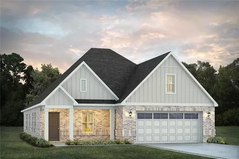 2005 Hidden Lakes Dr, Opelika, AL 36801