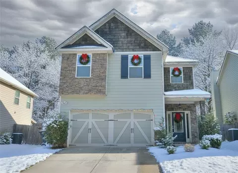 390 Lightness Dr, Auburn, AL 36832