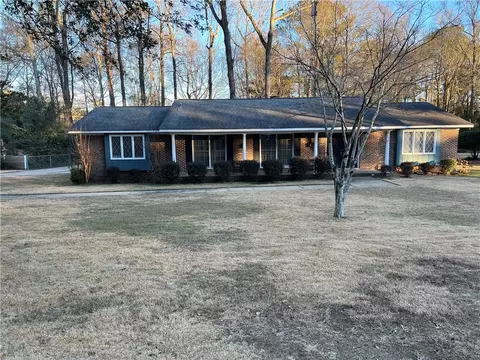 1209 Ferndale Dr, Auburn, AL 36832