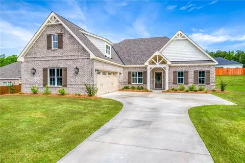 2269 Mercer Dr, Opelika, AL 36801
