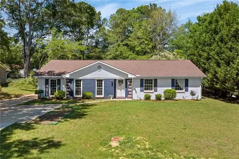 433 E University Dr, Auburn, AL 36832