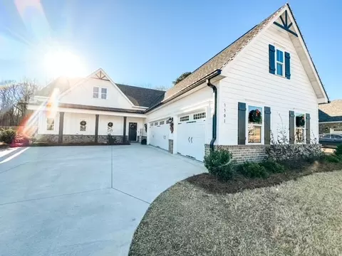 1501 Maggie Dr, Opelika, AL 36801