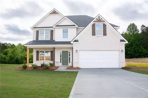 123 Quail Run Ct, Smiths Station, AL 36877
