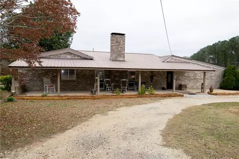 1555 Pear Tree Rd, Waverly, AL 36879