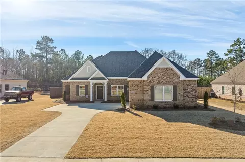 1337 Garrett Ln, Auburn, AL 36830