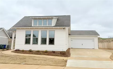 1823 Woodward Oaks Trl, Auburn, AL 36830