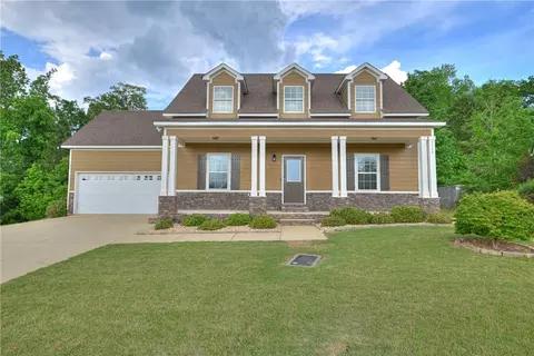 2472 Waterstone Cir, Auburn, AL 36832
