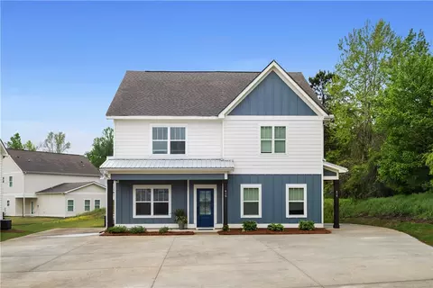 414 Jack Hampton Dr, Auburn, AL 36830