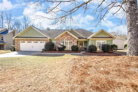 507 Marthas Ct, Opelika, AL 36801