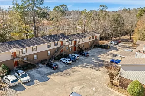 449 N Donahue Dr #C19, Auburn, AL 36832