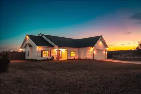 121 Lee Road 2163, Salem, AL 36874