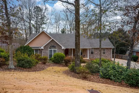 1743 Piedmont Dr, Auburn, AL 36830