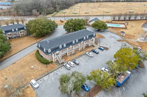 1761 Wire Rd #116, Auburn, AL 36832