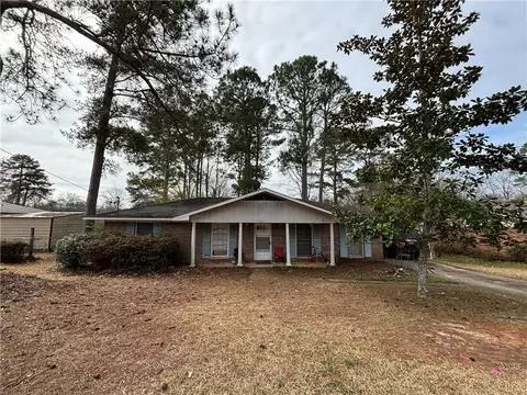 1803 Bruce Ave, Opelika, AL 36801