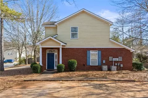 574 Mary Ln, Auburn, AL 36830