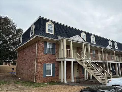1761 Wire Rd #312, Auburn, AL 36830