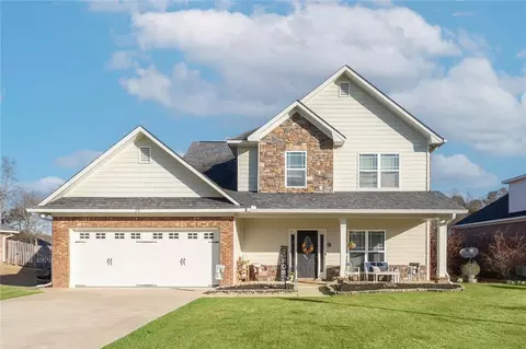 26 Maggy Ct, Phenix City, AL 36867