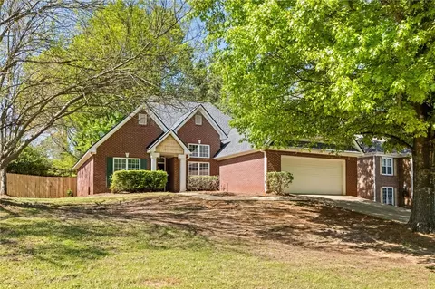 1848 Shadow Bend Ln, Auburn, AL 36830