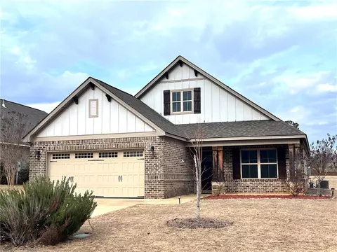 202 Blasted Rock Rd, Auburn, AL 36830