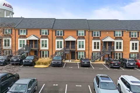 141 Cox St #4, Auburn, AL 36832