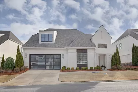 2051 Moores Mill Rd #I, Auburn, AL 36830