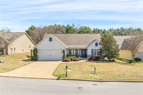 2705 Jennifer Ct, Opelika, AL 36804