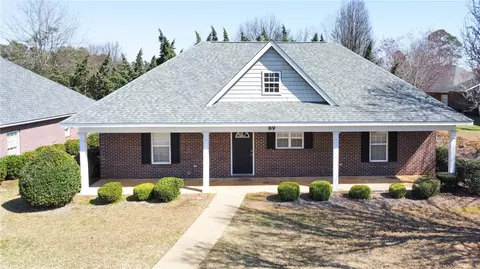802 W Longleaf Dr #89, Auburn, AL 36830