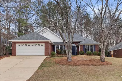 1731 Stone Pointe Dr, Auburn, AL 36830