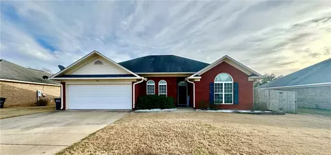 207 Camellia Ave, Opelika, AL 36804