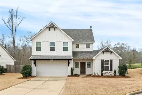 692 Shelton Cove Ln, Auburn, AL 36830