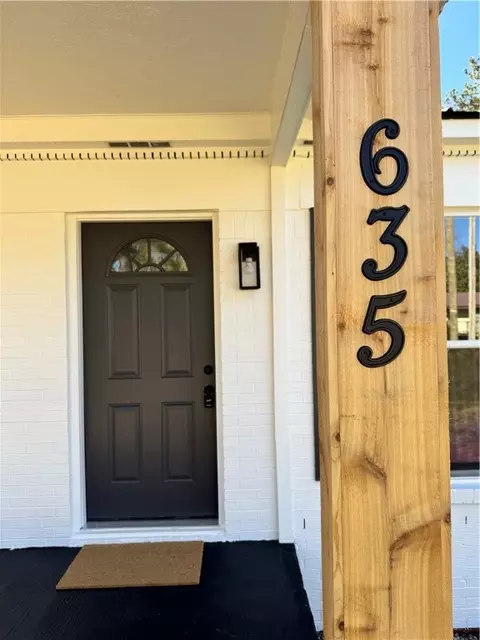 635 Pinecrest Dr, La Fayette, AL 36862