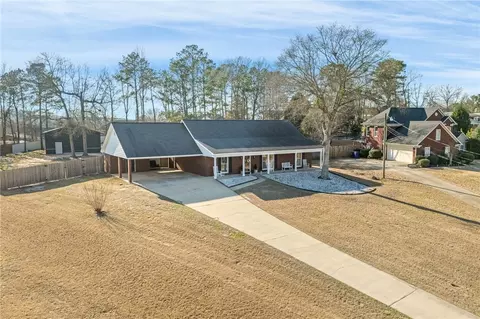 124 Lee Road 558, Phenix City, AL 36867