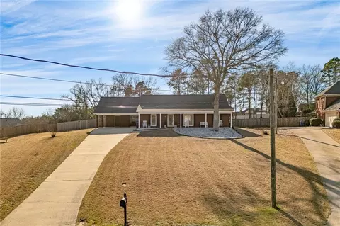 124 Lee Road 558, Phenix City, AL 36867 photo 2