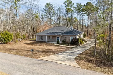 31 Lee Road 894, Valley, AL 36854